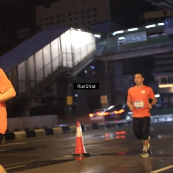 Runner Photo 7882706