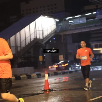 Runner Photo 7882710