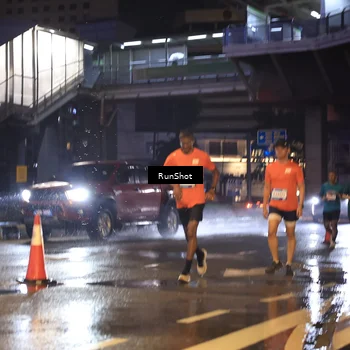 Runner Photo 7882740