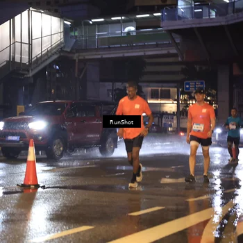 Runner Photo 7882743