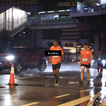 Runner Photo 7882744