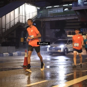 Runner Photo 7882762