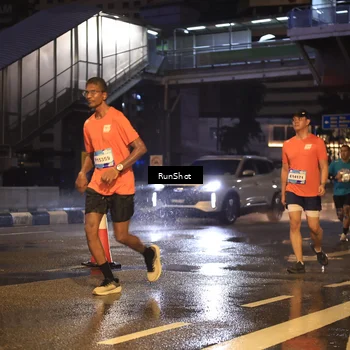 Runner Photo 7882765