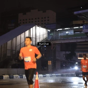 Runner Photo 7882767