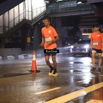 Runner Photo 7882769