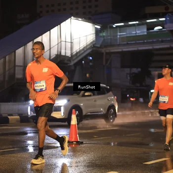 Runner Photo 7882774