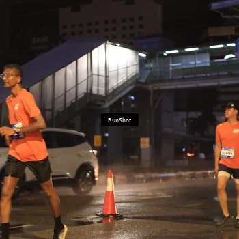 Runner Photo 7882779