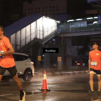 Runner Photo 7882780