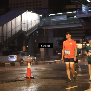 Runner Photo 7882784