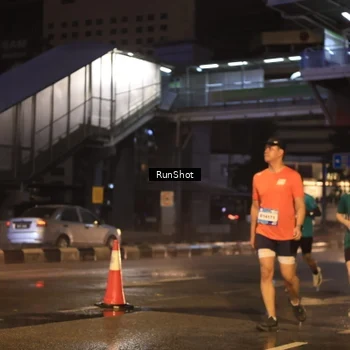 Runner Photo 7882786