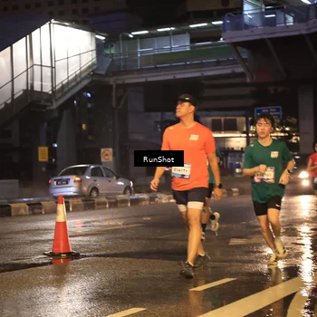 Runner Photo 7882789