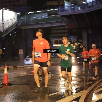 Runner Photo 7882796