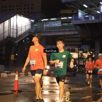 Runner Photo 7882809