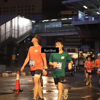 Runner Photo 7882810