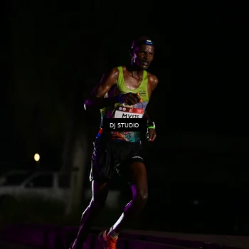 Runner Photo 7882816