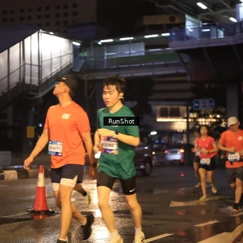 Runner Photo 7882821