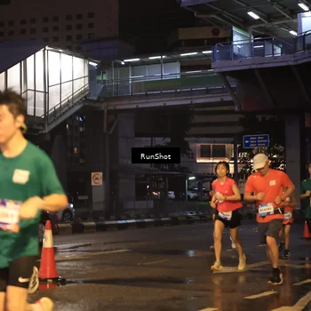 Runner Photo 7882824