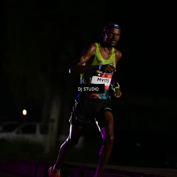 Runner Photo 7882826