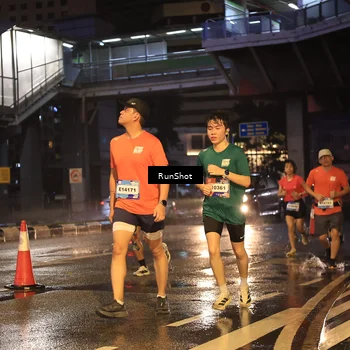 Runner Photo 7882827