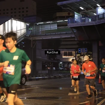 Runner Photo 7882828