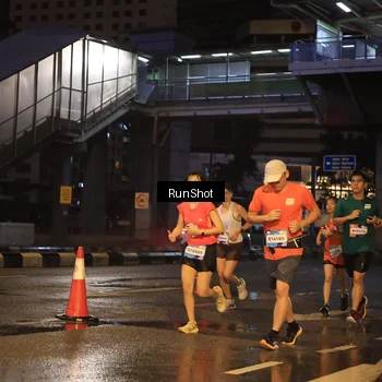 Runner Photo 7882832