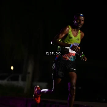 Runner Photo 7882833