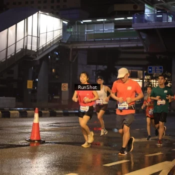 Runner Photo 7882836