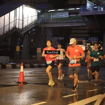 Runner Photo 7882837