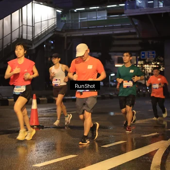 Runner Photo 7882845