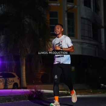 Runner Photo 7882853