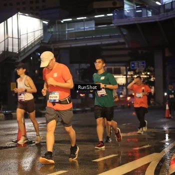 Runner Photo 7882854