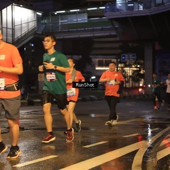 Runner Photo 7882863