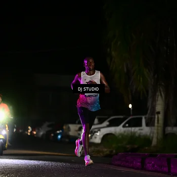 Runner Photo 7882873