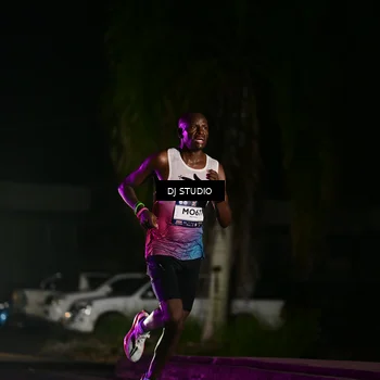 Runner Photo 7882885