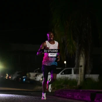 Runner Photo 7882888