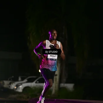 Runner Photo 7882892