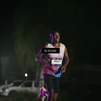 Runner Photo 7882896