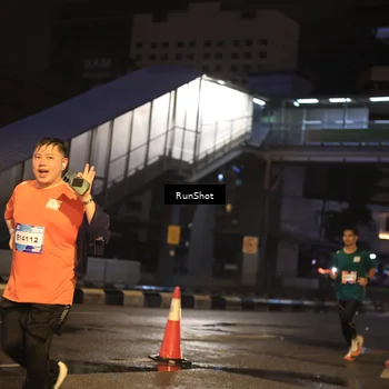 Runner Photo 7882903