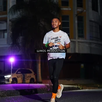 Runner Photo 7882909