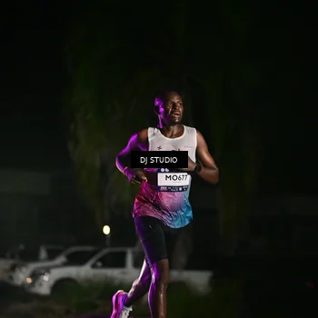 Runner Photo 7882917