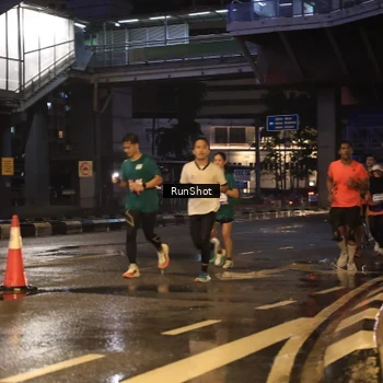 Runner Photo 7882922