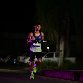 Runner Photo 7882929