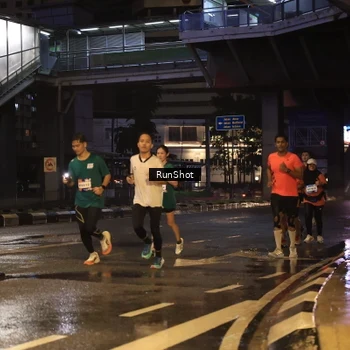 Runner Photo 7882931