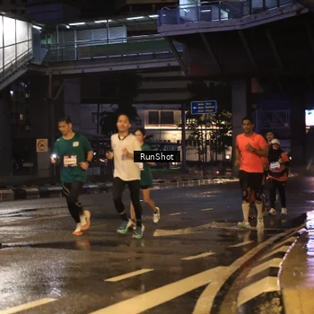 Runner Photo 7882933