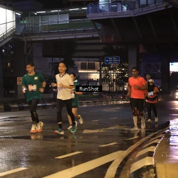 Runner Photo 7882940