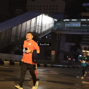 Runner Photo 7882947