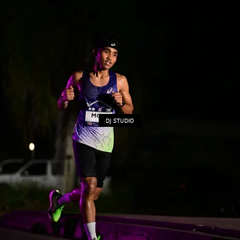 Runner Photo 7882951