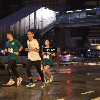 Runner Photo 7882956