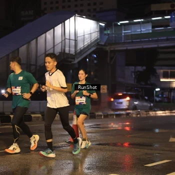 Runner Photo 7882972