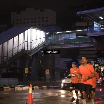 Runner Photo 7882987